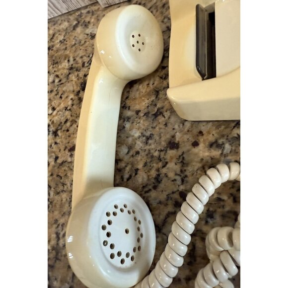 1970's GTE AE model 182 Rotary Desk phone Tan - Picture 6 of 12